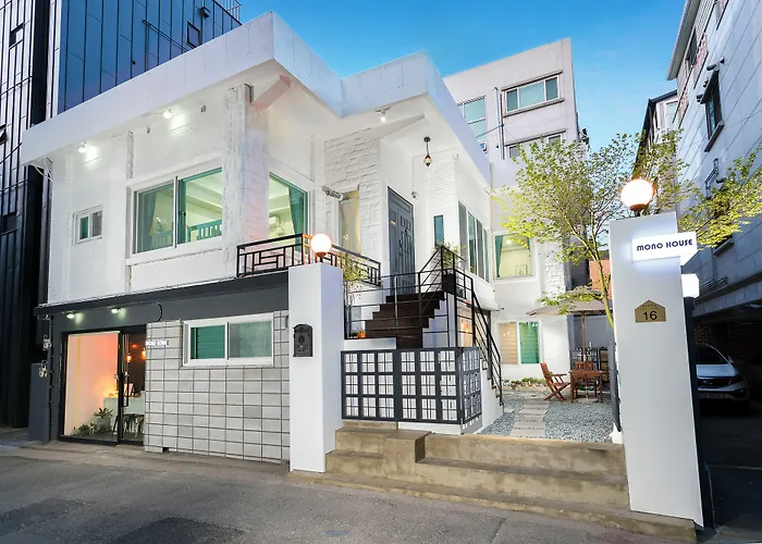 Mono House Hongdae 2 Hotel 2*