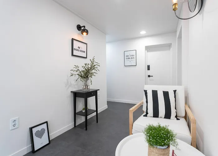 Mono House Hongdae 2 Hotel 2*